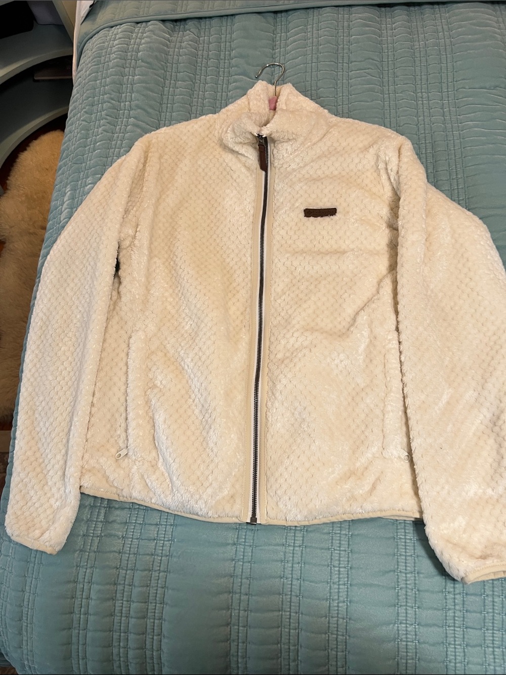 Women’s Cream Plush Zip-Front Teddy Jacket